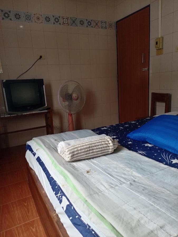 Np Guesthouse Трат Екстериор снимка